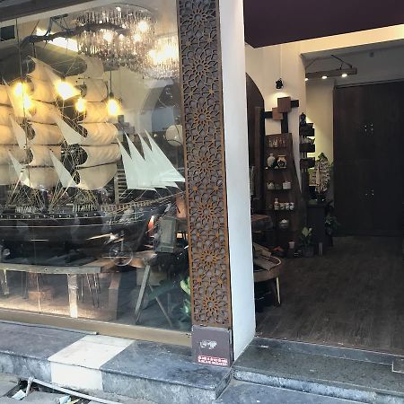 Rustic House Backpacker Hanoi Bagian luar foto
